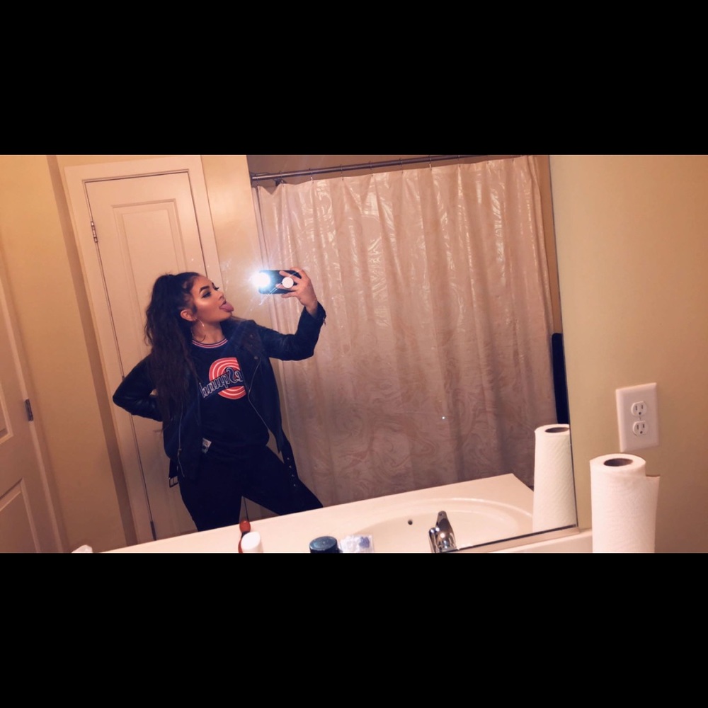 Meet your Posher, Genesis